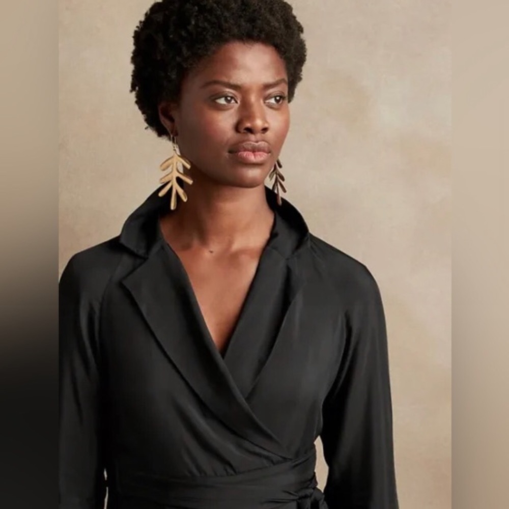 NWT! Banana Republic Black Blazer Wrap Dress - Multiple Sizes 💛 - Picture 3 of 5